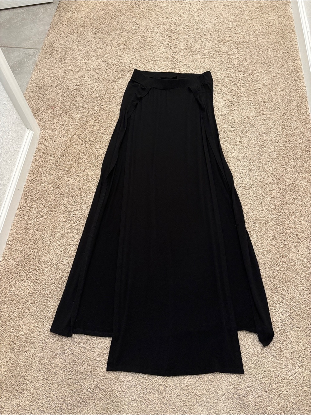 SHEIN Front Slits Maxi Skirt